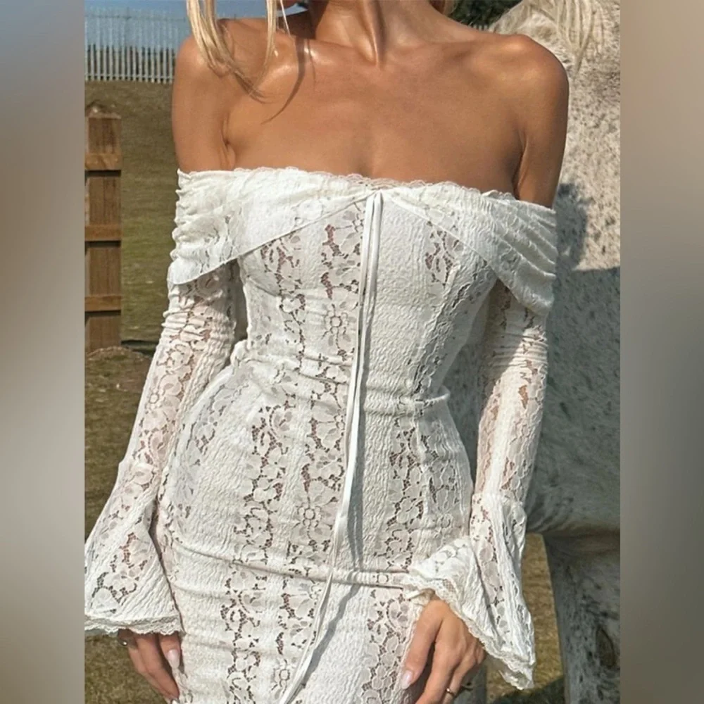 House of CB Sadie Vintage Cream Floral Lace Off Shoulder Mini Dress NWOT‎ size L - Picture 4 of 16